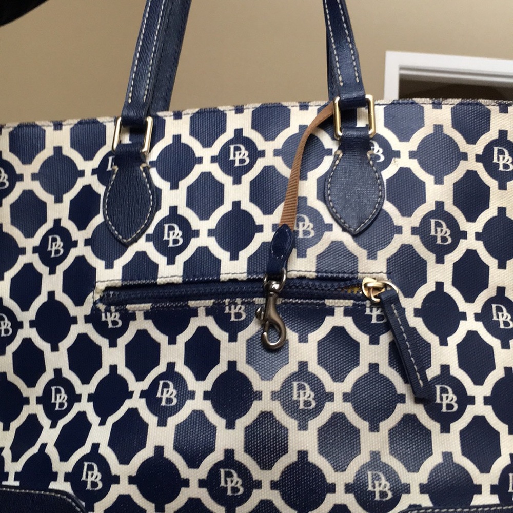dooney and Bourke